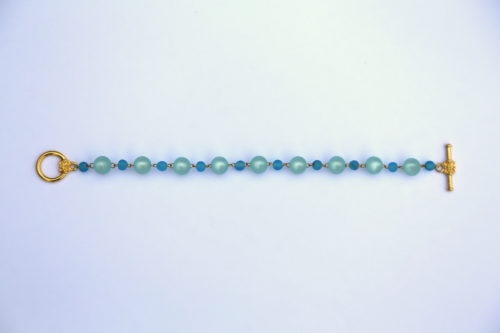 Bracelet perles Polaris bleues Hanaya bijoux artisanaux de la créatrice Véronique Rident, Valence, Drôme.